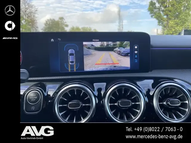 Mercedes-Benz A 220