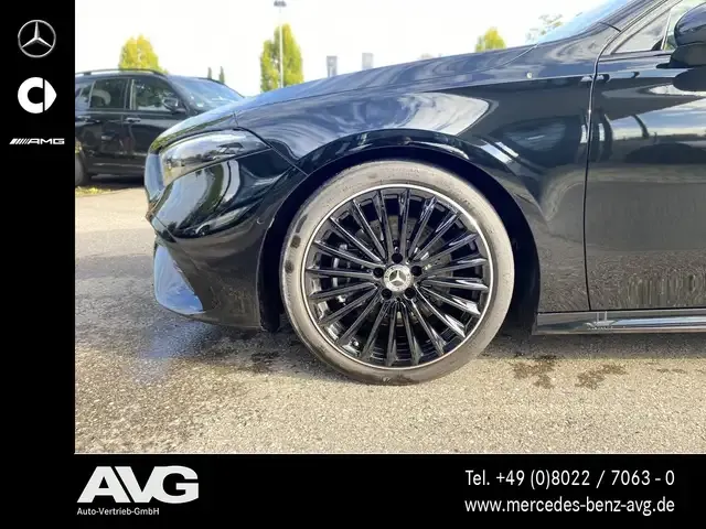 Mercedes-Benz A 220