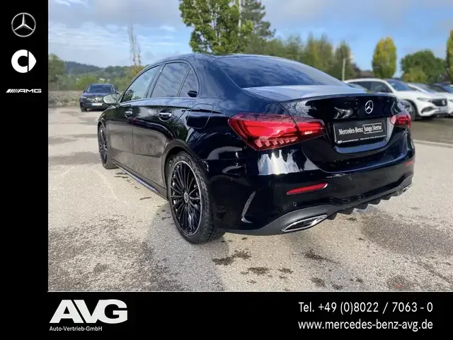 Mercedes-Benz A 220