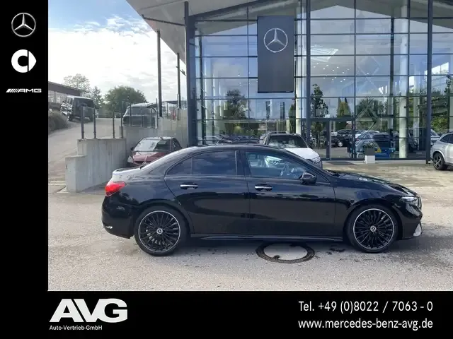 Mercedes-Benz A 220
