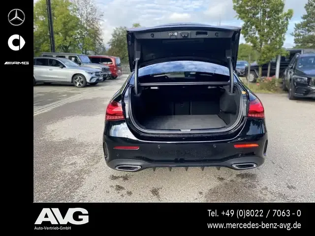Mercedes-Benz A 220