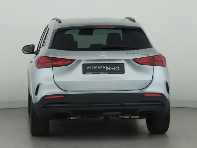 Mercedes-Benz GLA 180