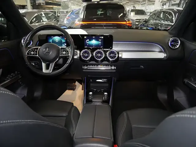 Mercedes-Benz EQB 300