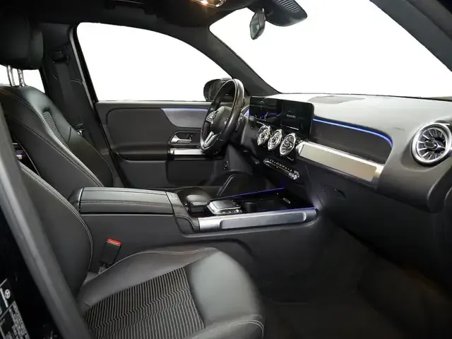 Mercedes-Benz EQB 300