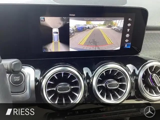 Mercedes-Benz EQB 300