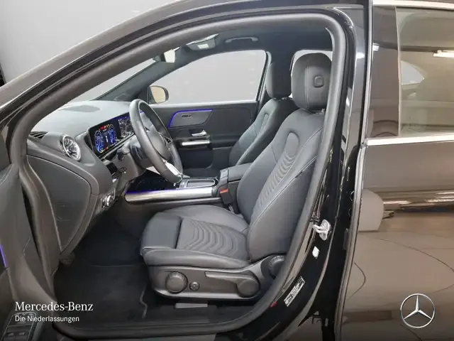 Mercedes-Benz EQA 300