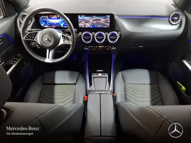 Mercedes-Benz EQA 300