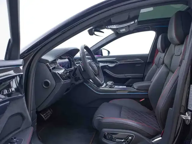Audi S8