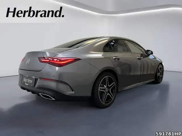Mercedes-Benz CLA 200