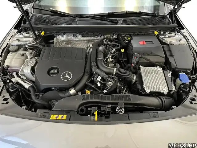 Mercedes-Benz CLA 200