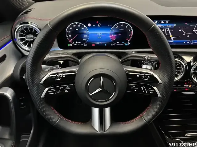 Mercedes-Benz CLA 200
