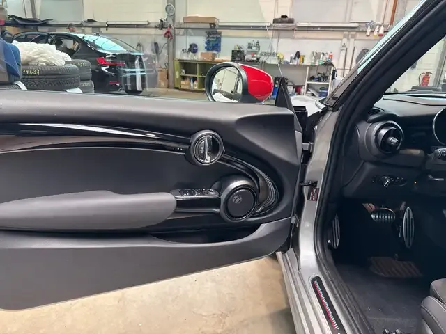 MINI John Cooper Works Cabrio