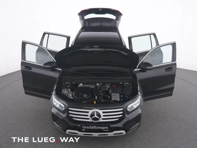Mercedes-Benz GLB 180
