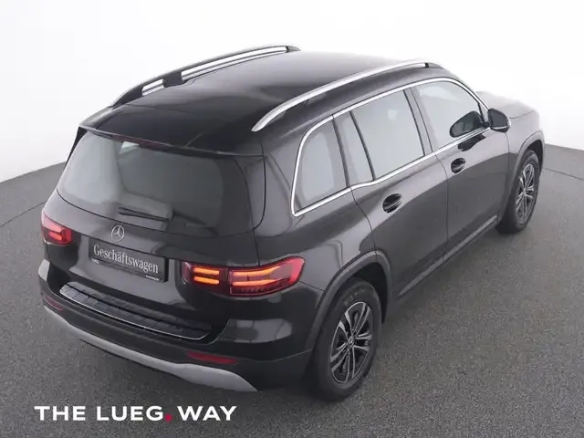 Mercedes-Benz GLB 180
