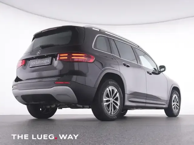 Mercedes-Benz GLB 180
