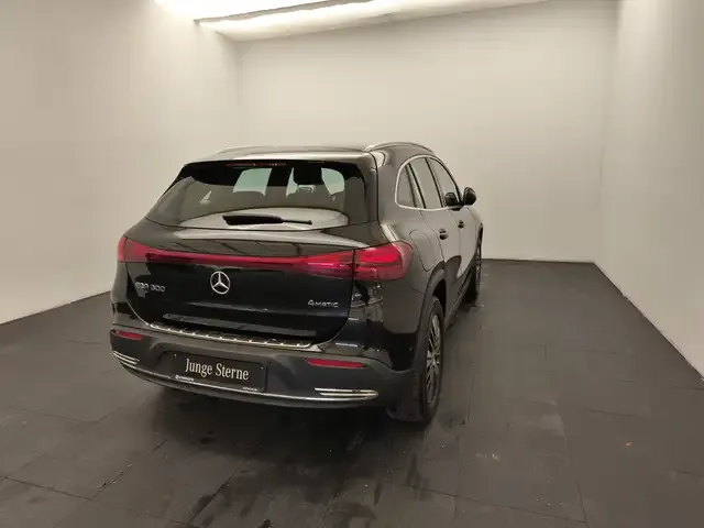 Mercedes-Benz EQA 300