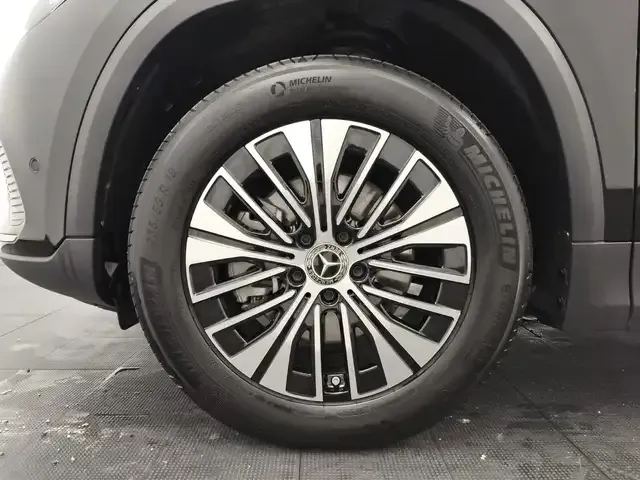 Mercedes-Benz EQA 300