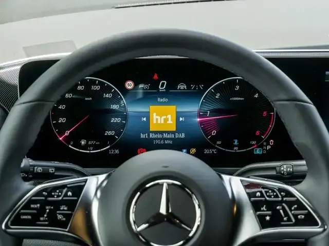 Mercedes-Benz V 250