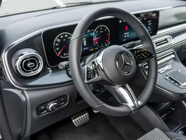 Mercedes-Benz V 250