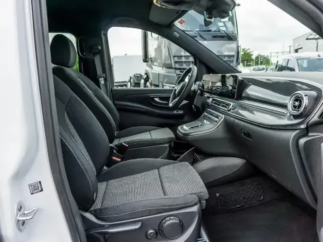 Mercedes-Benz V 250