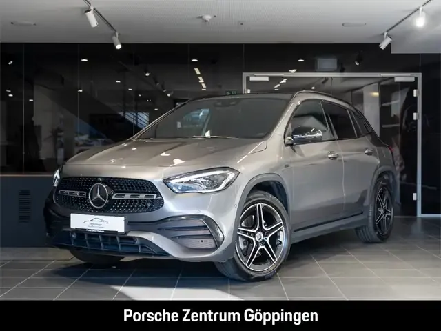 Mercedes-Benz GLA 250