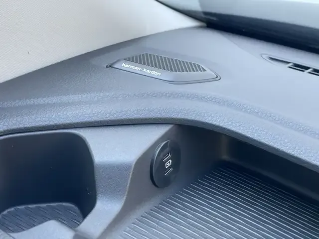 Volkswagen T7 Caravelle