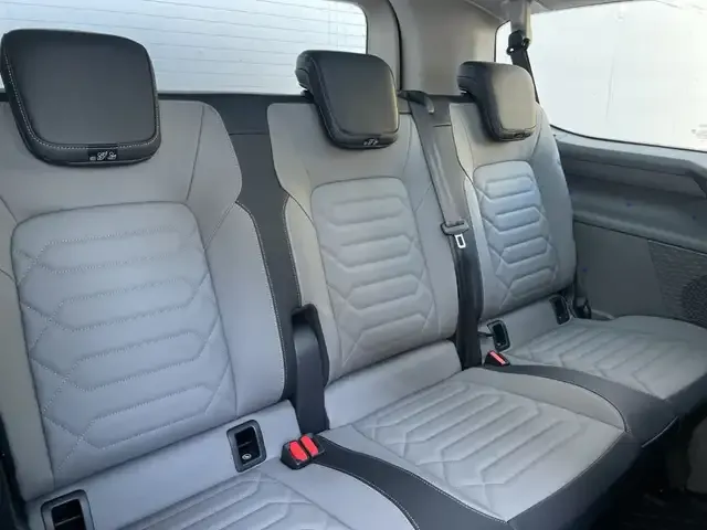 Volkswagen T7 Caravelle