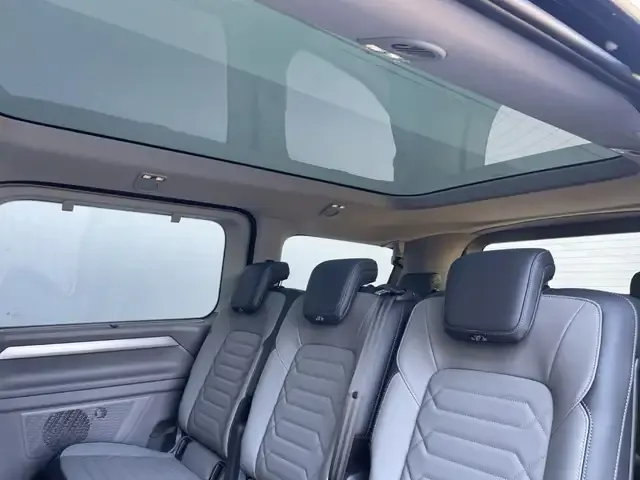 Volkswagen T7 Caravelle
