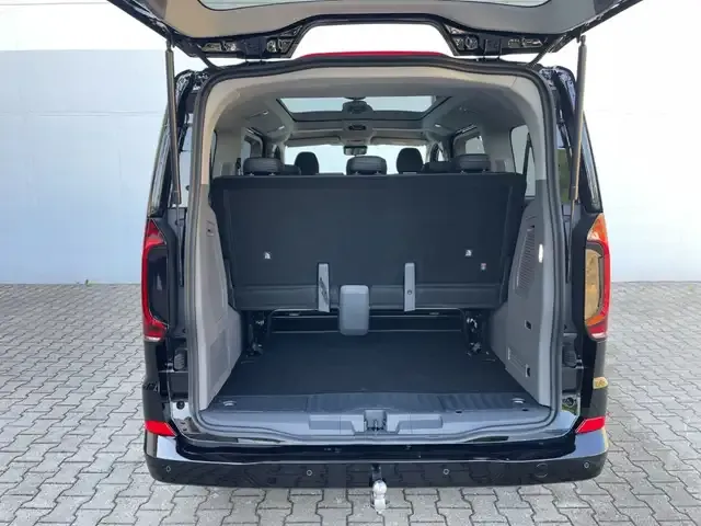 Volkswagen T7 Caravelle