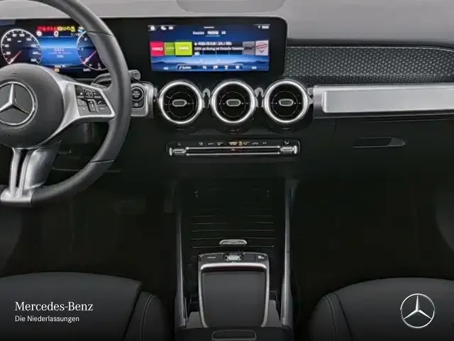 Mercedes-Benz GLB 200