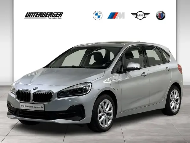 BMW 225