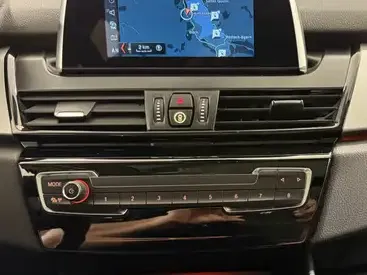 BMW 225