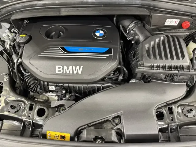 BMW 225