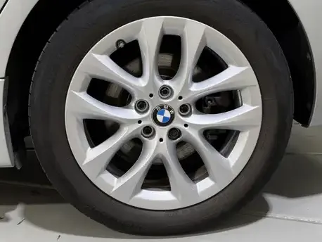 BMW 225