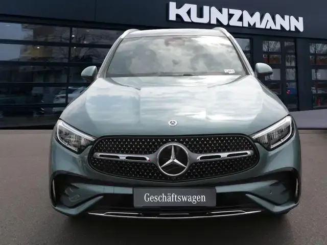 Mercedes-Benz GLC 220
