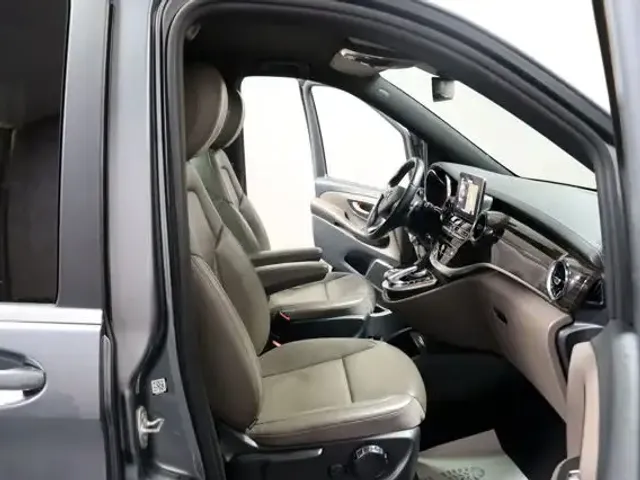 Mercedes-Benz Sonstiges