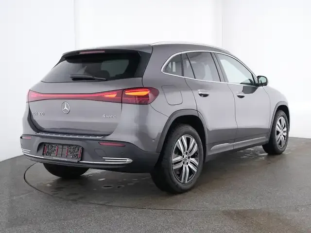 Mercedes-Benz EQA 300