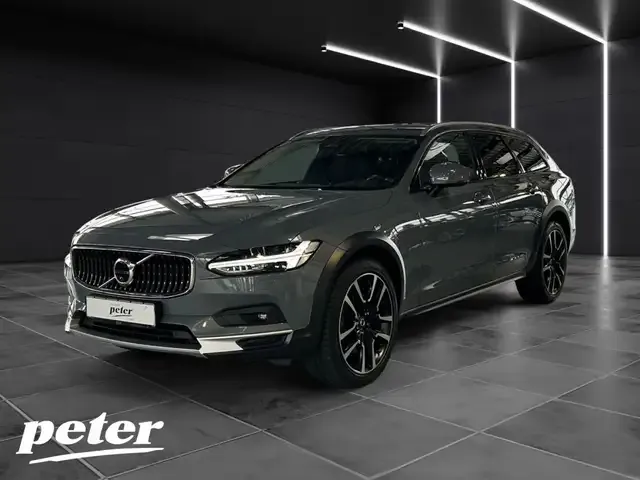 Volvo V90 Cross Country