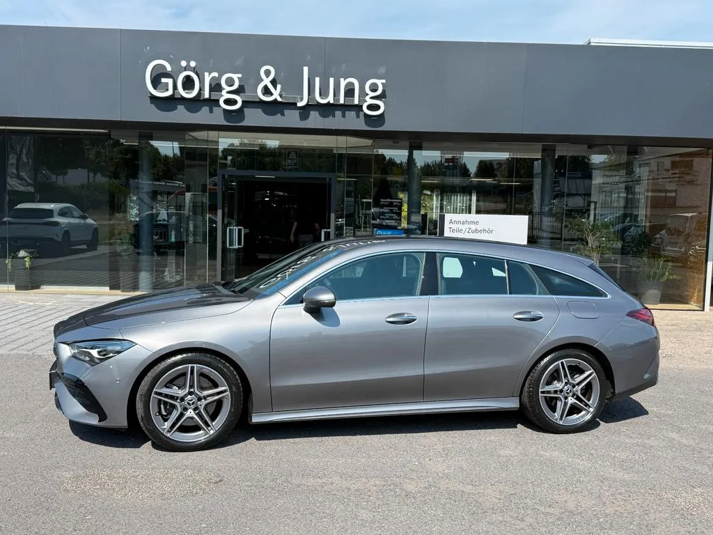 Mercedes-Benz CLA 200