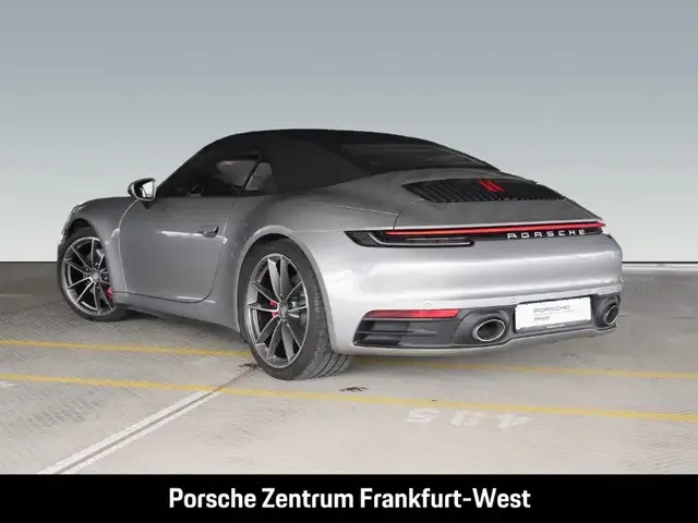 Porsche 992