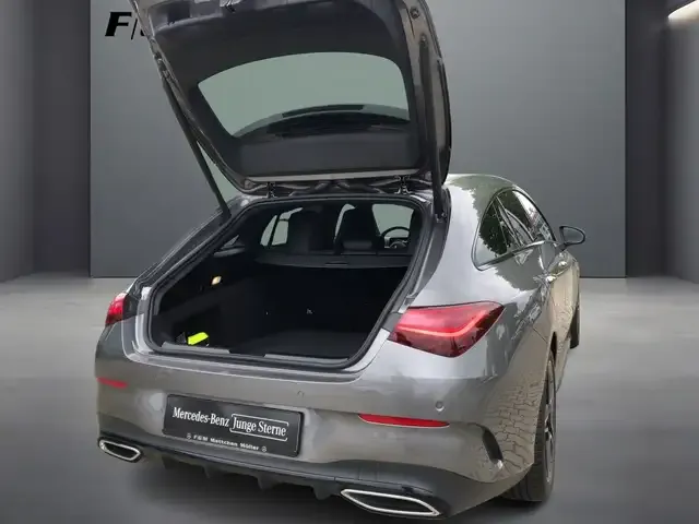 Mercedes-Benz CLA 200