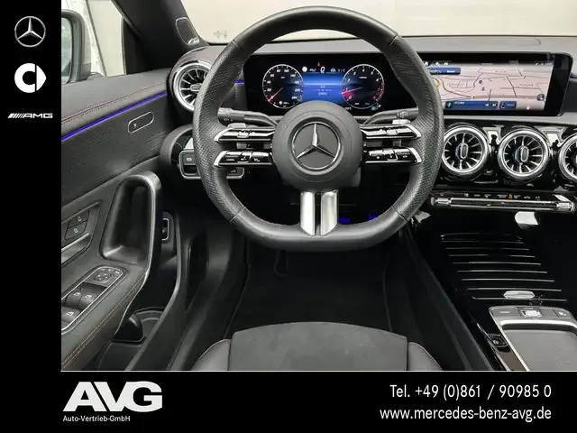 Mercedes-Benz CLA 220