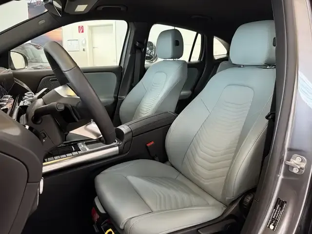 Mercedes-Benz GLA 180
