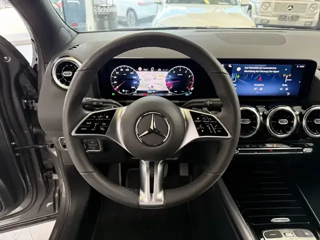 Mercedes-Benz GLA 180