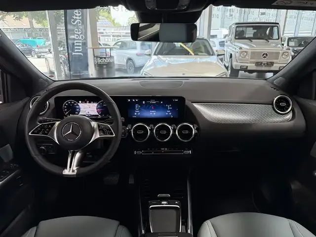 Mercedes-Benz GLA 180
