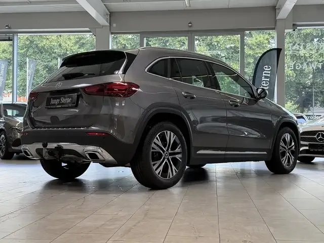 Mercedes-Benz GLA 180