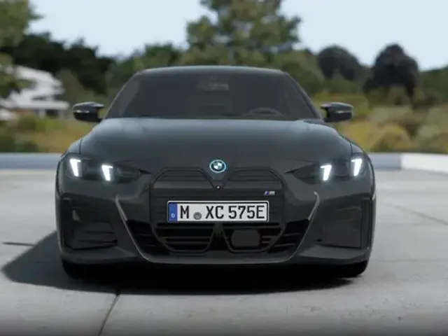 BMW i4