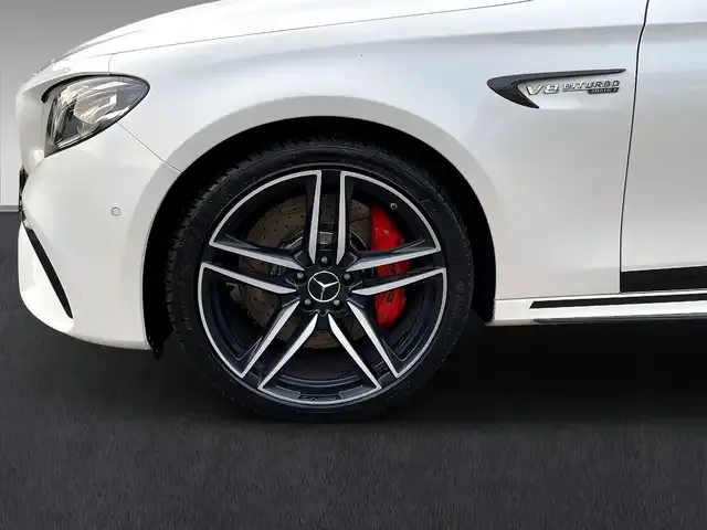 Mercedes-Benz E 63 AMG