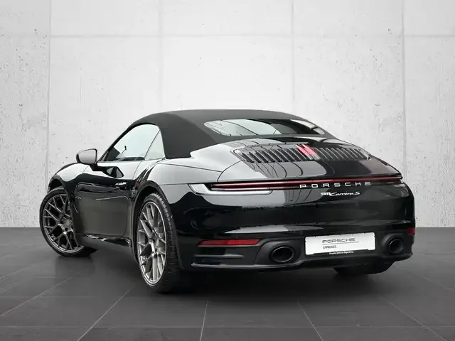 Porsche 992