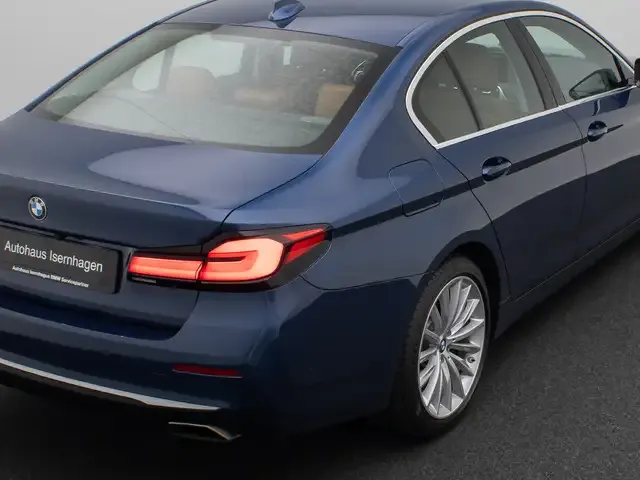 BMW 530